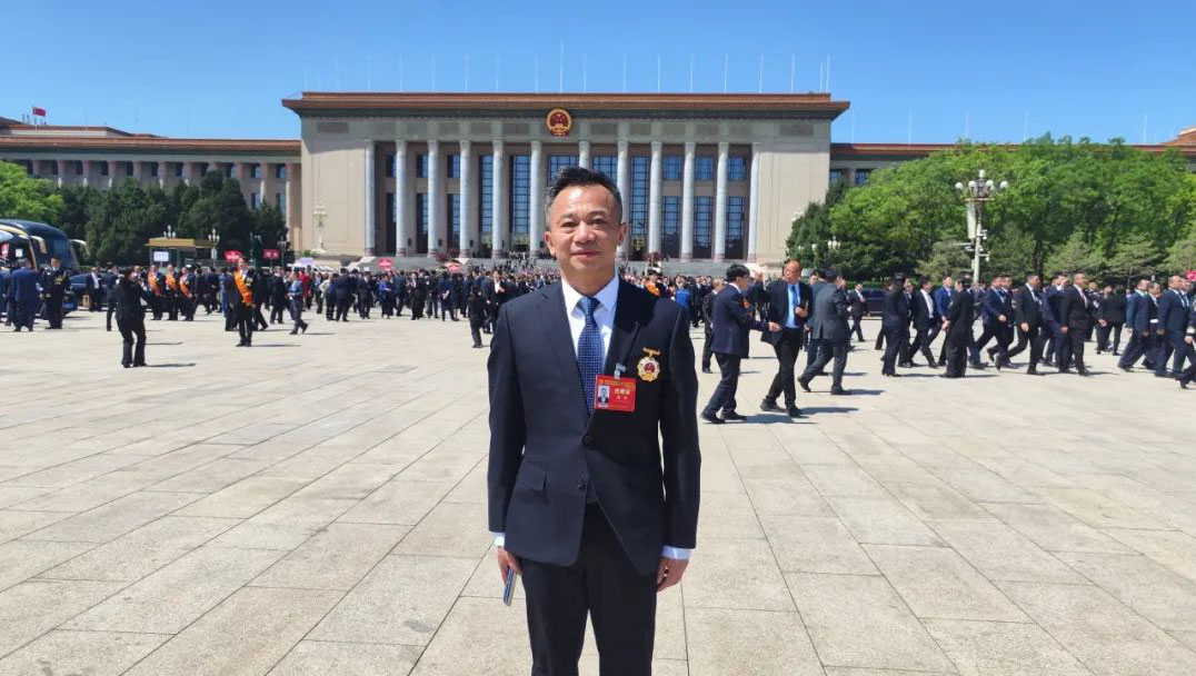 重磅！皇家国际再添一名天下劳动模范